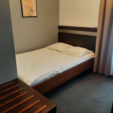 Pokoje Goscinne Teczowa Luban Ngoại thất bức ảnh