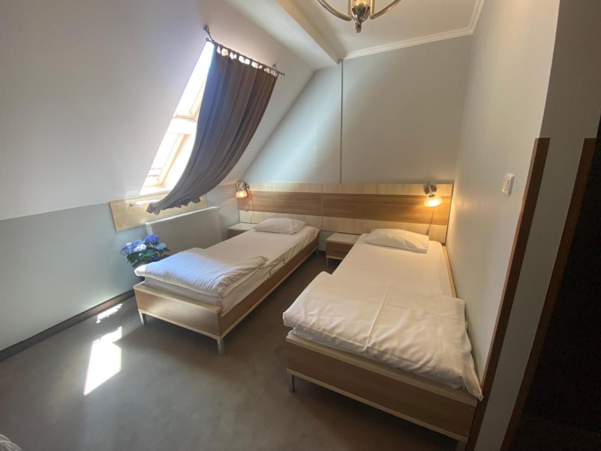 Pokoje Goscinne Teczowa Luban Ngoại thất bức ảnh