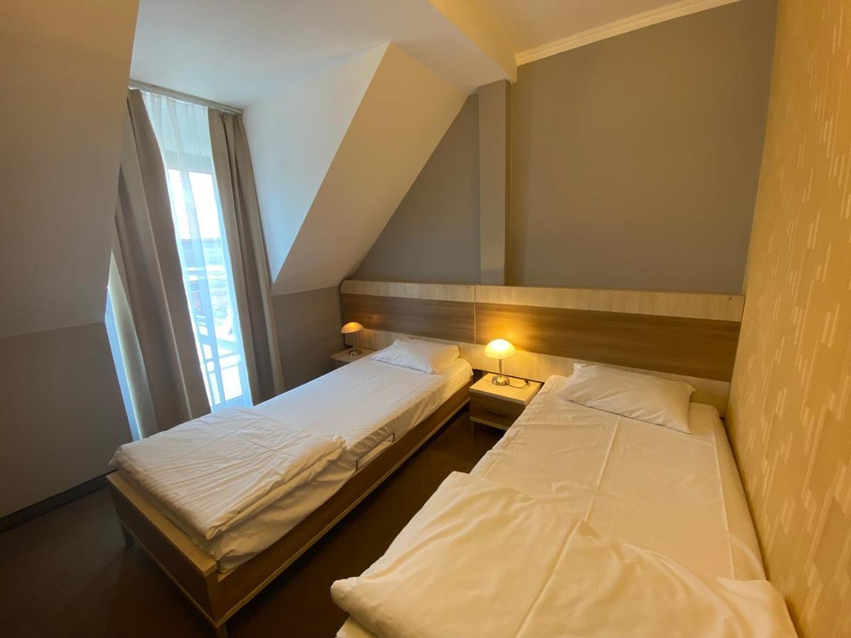 Pokoje Goscinne Teczowa Luban Ngoại thất bức ảnh