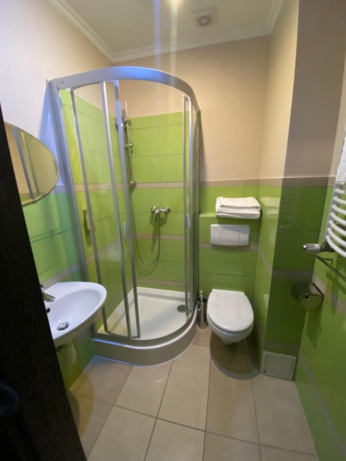 Pokoje Goscinne Teczowa Luban Ngoại thất bức ảnh